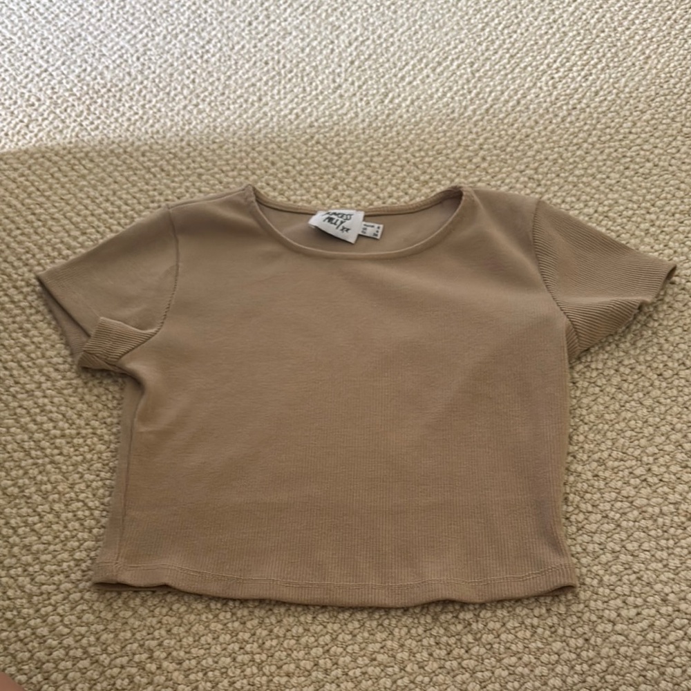 princess polly tan baby tee